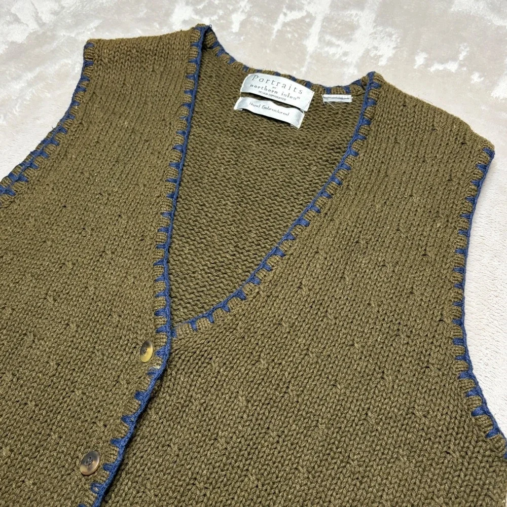 Vtg Portraits By Northern Isles Hand Embroidered Sweater Vest Womens S/M Green